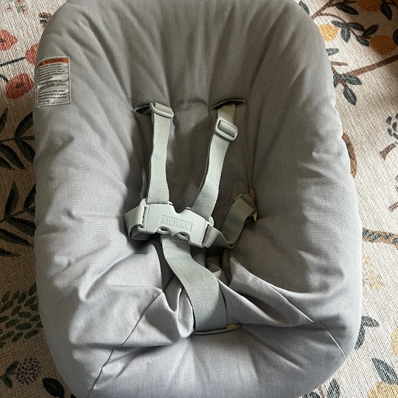 STOKKE Tripp Trapp Newborn Seat - Picture 1 of 3